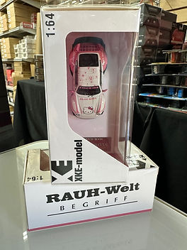 RWB964 Hello Kitty · XKE · Escala 1:64